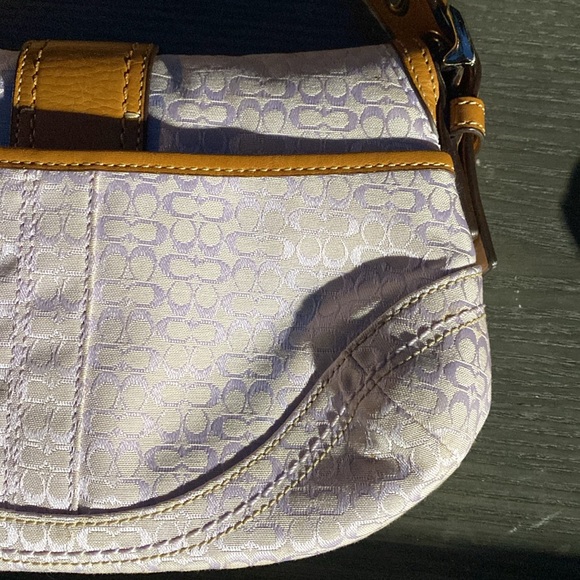 COACH PURSE - Picture 12 of 15